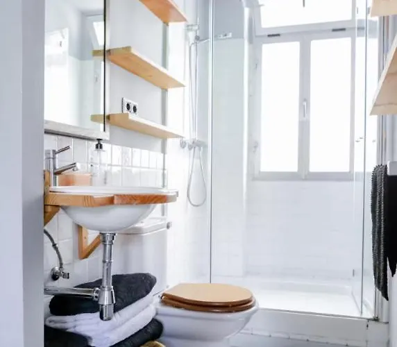 Espacio Habitación Triple Y Completamente Equipado * Bilbao