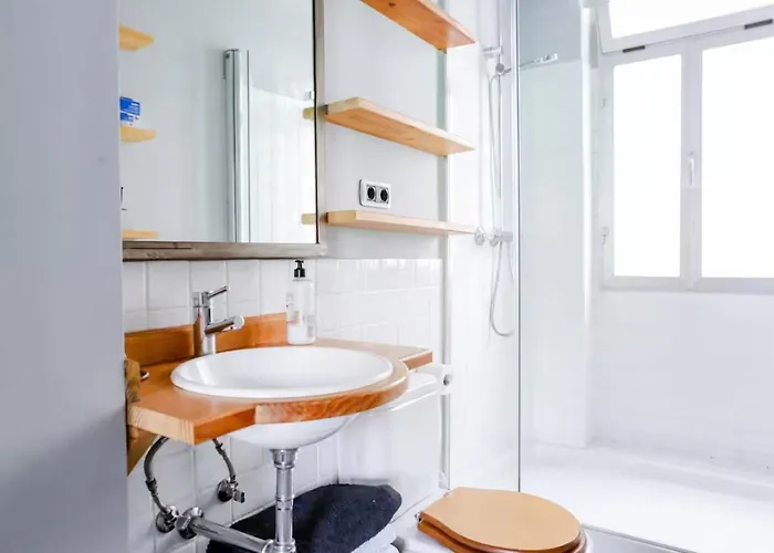 Espacio Habitación Triple Y Completamente Equipado * Bilbao